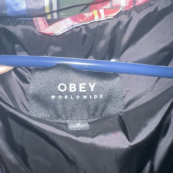 Women’s Obey Plaid Tartan Puffer Coat Medium - Picture 8 of 8